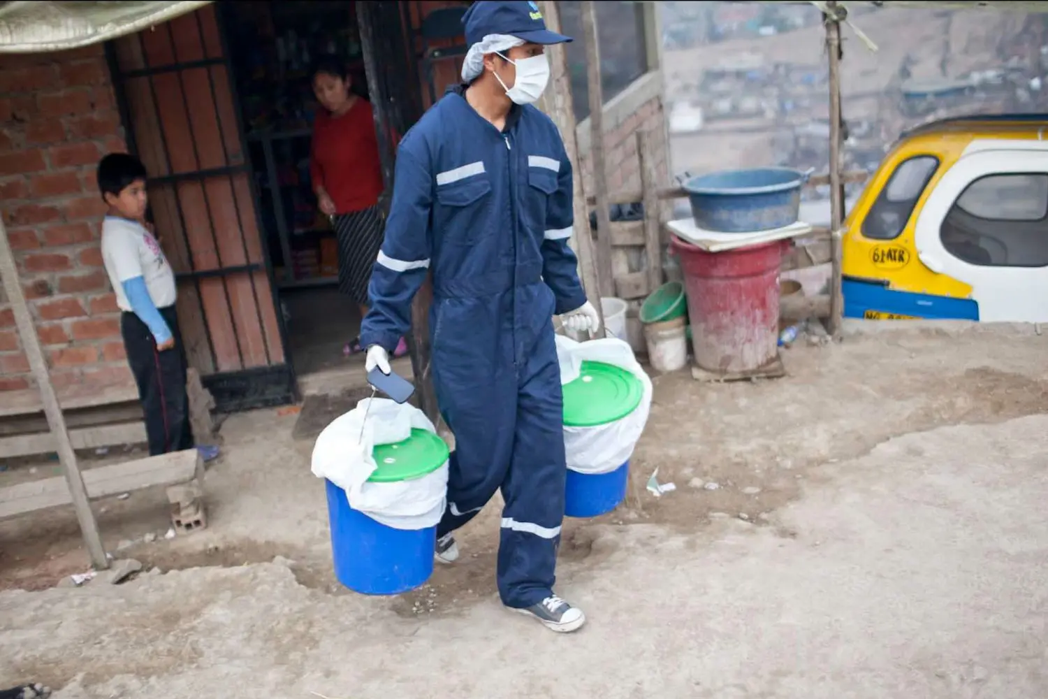 Water-free sanitation in Peru 3